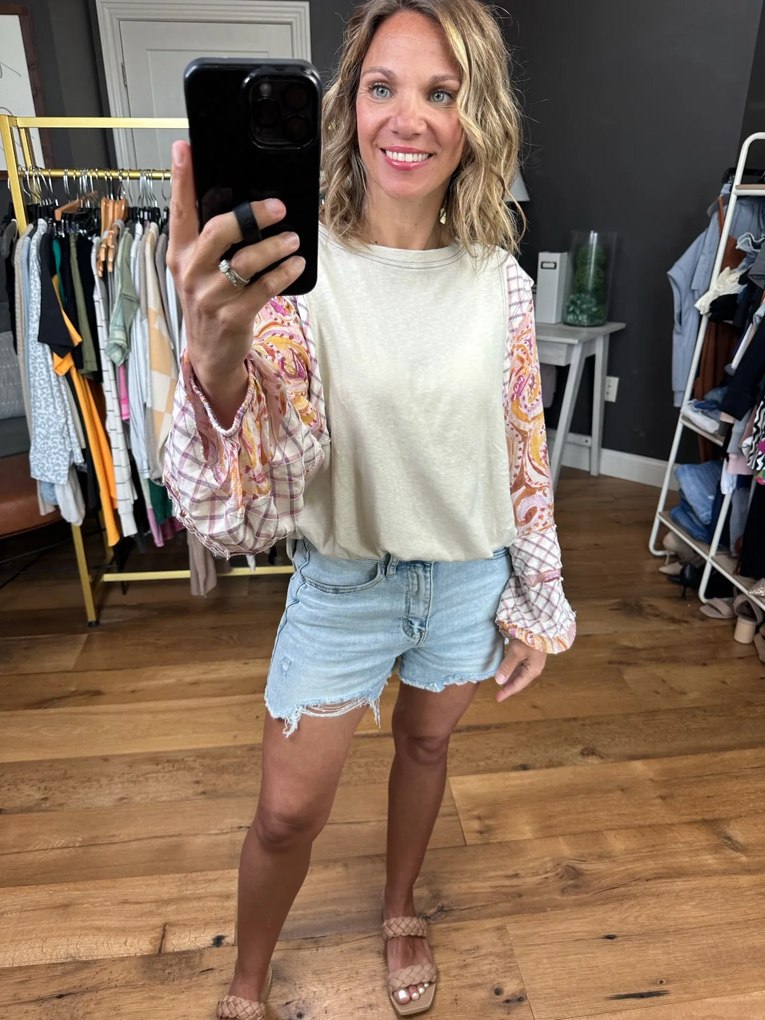 Finding Out Statement Sleeve Top - Khaki