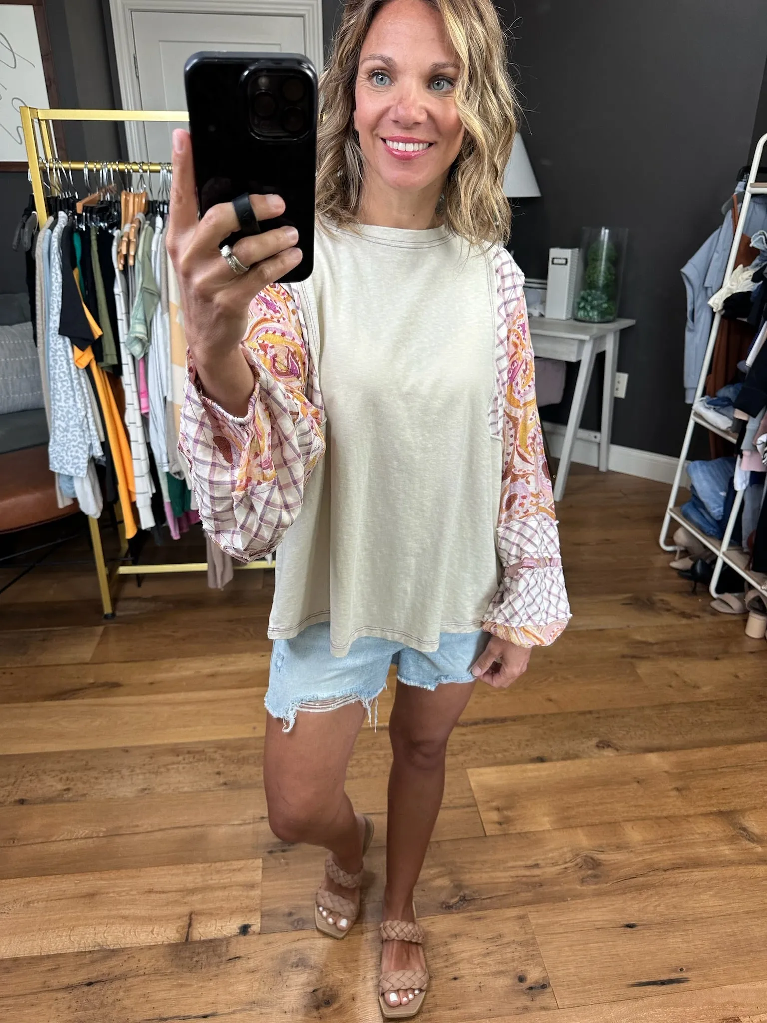Finding Out Statement Sleeve Top - Khaki