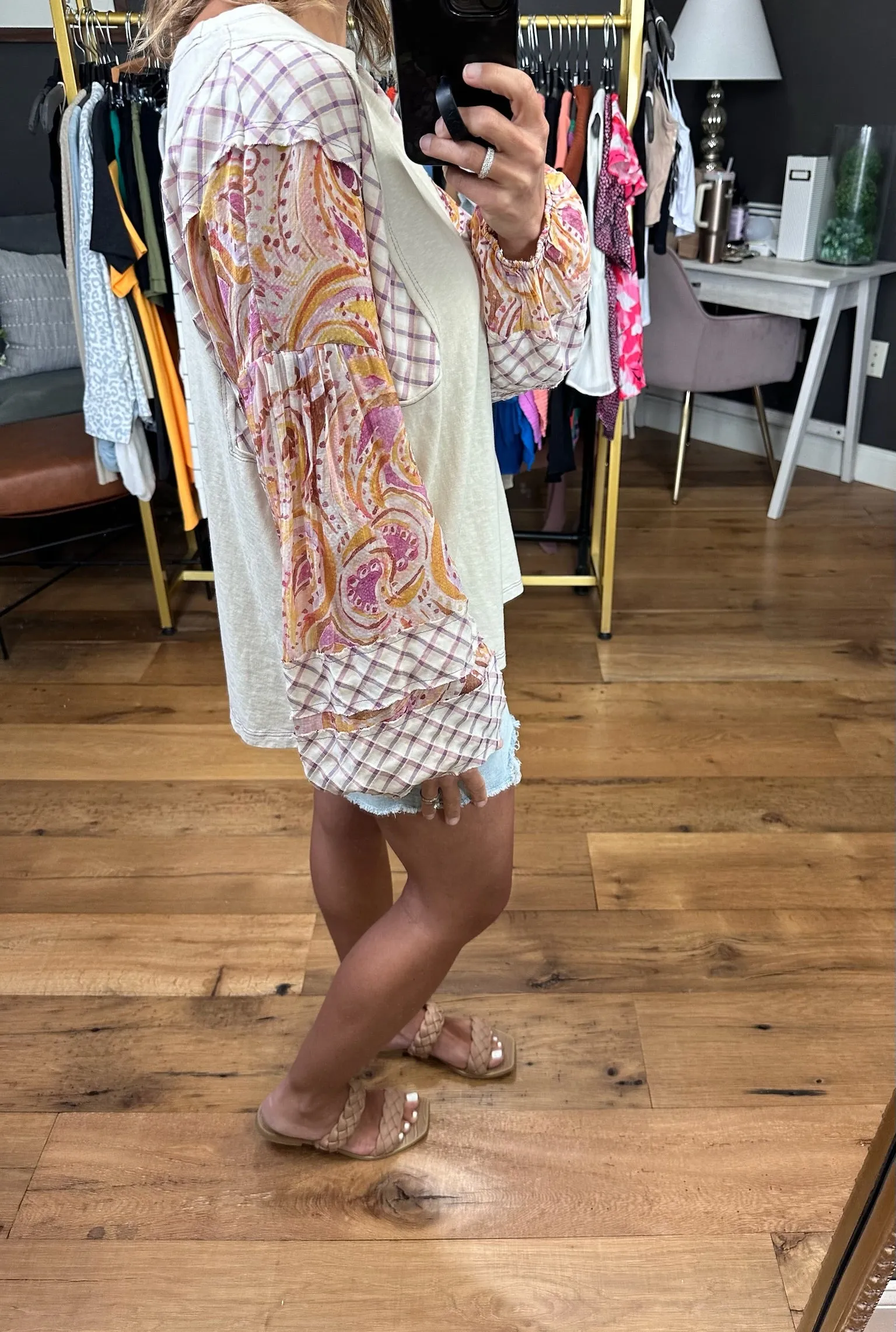 Finding Out Statement Sleeve Top - Khaki