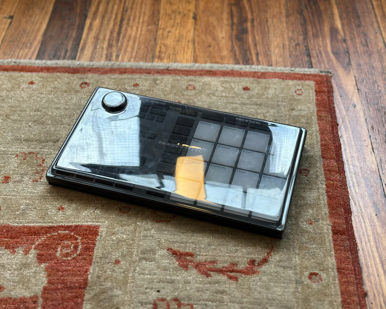Native Instruments Maschine Mikro Mk3 Black   Decksaver