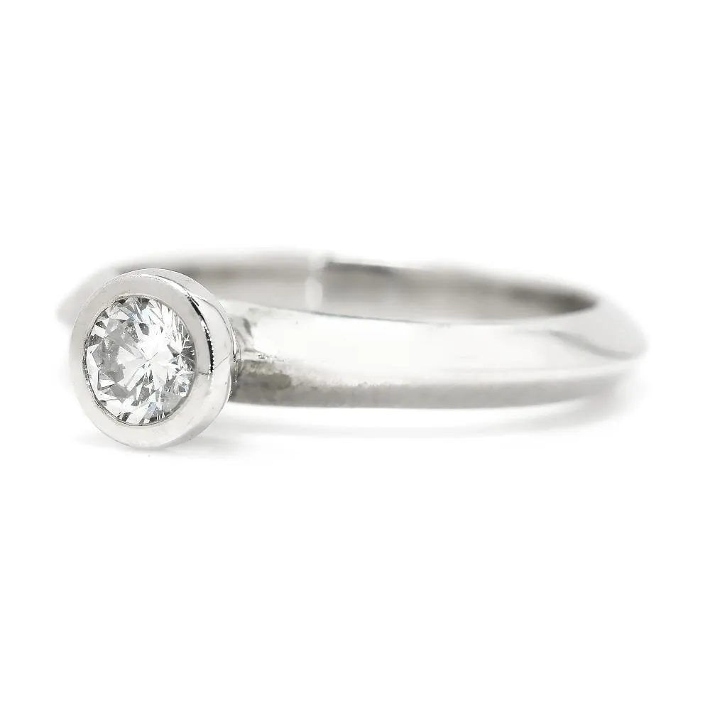 Round Diamond Bezel Set Solitaire Engagement Ring 18K .25ct